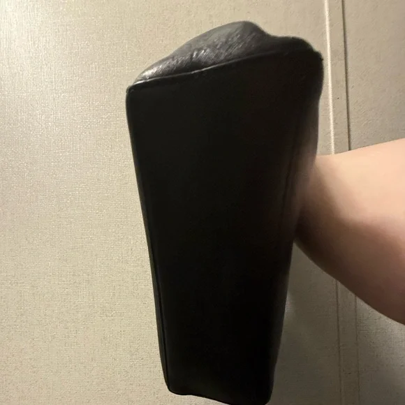 COACH Elegant Black Leather bag - Picture 4 of 6